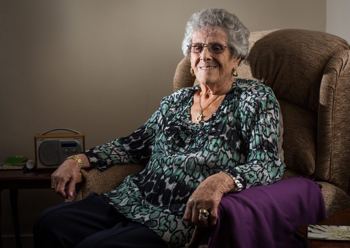 Saturday, June 25, 2016 (Elizabeth Dalziel)